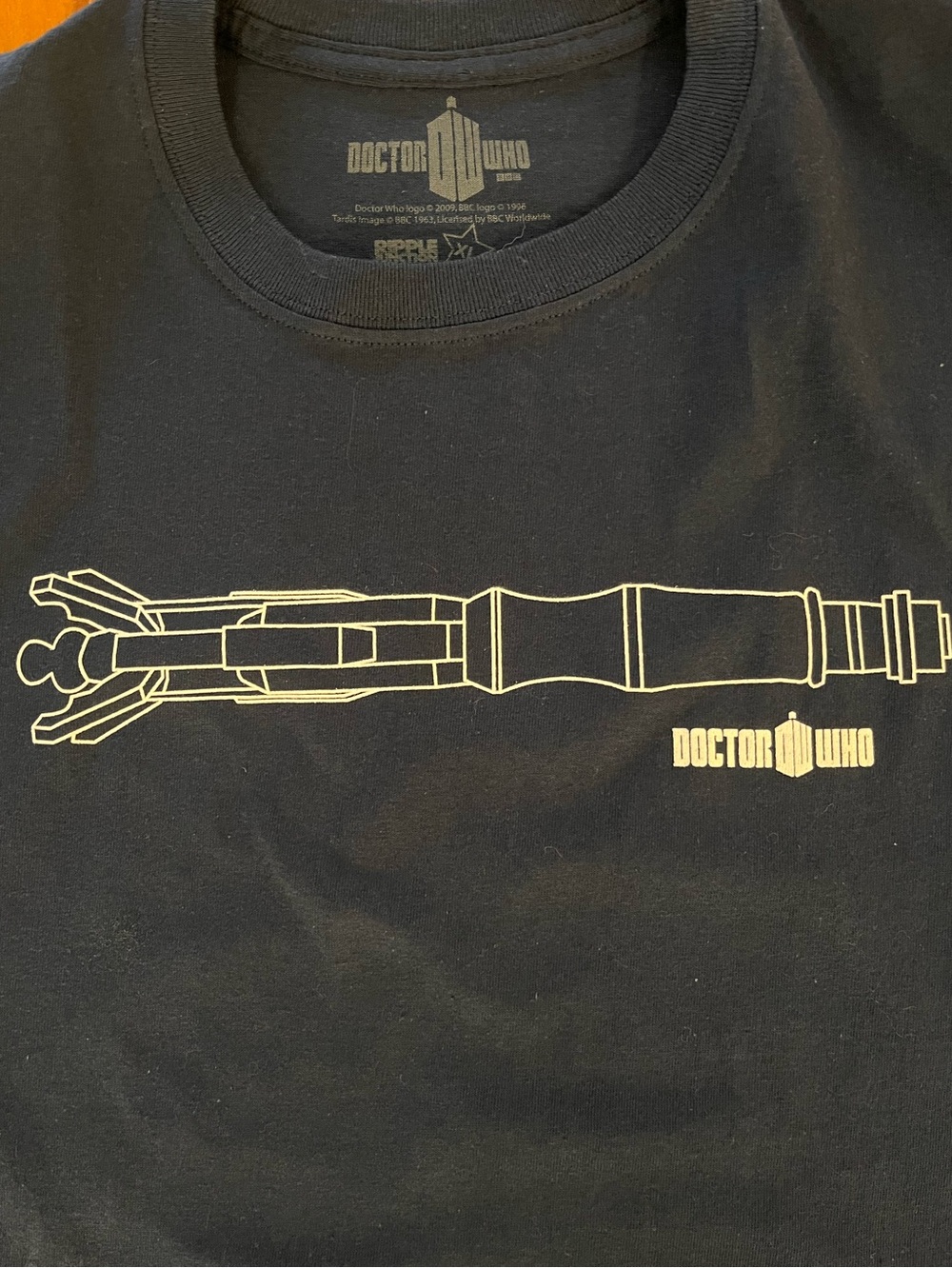 New With Tag Dr. Who Sonic Screwdriver shirt by Ripple Junction